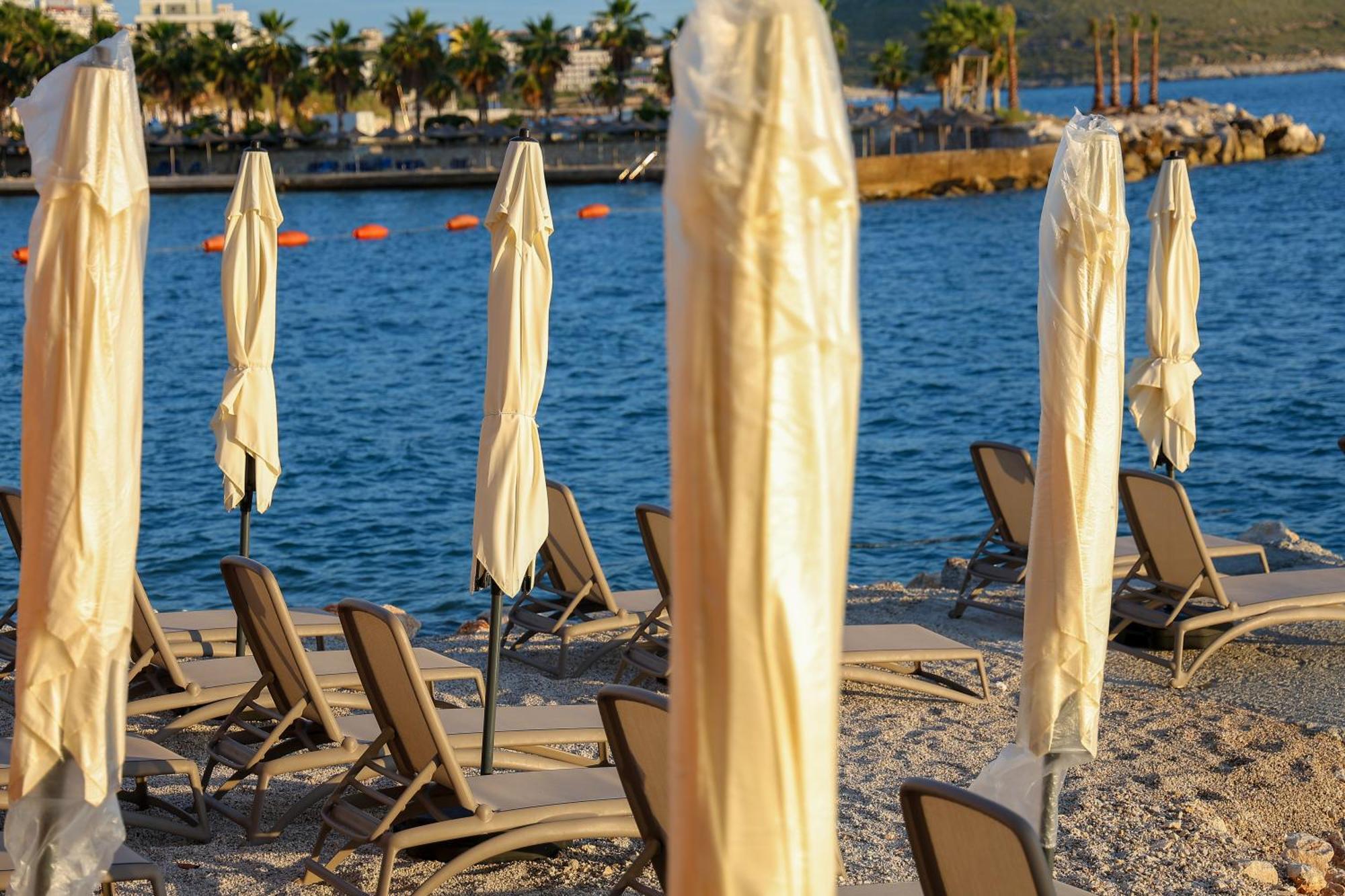 Joelle Premium Hotel Sarandë Exteriör bild